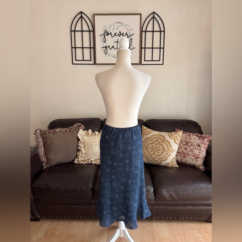 Vintage Y2K Navy Blue Paisley Floral Ruffled Hem Skirt Size M Whimsical - Picture 11 of 12
